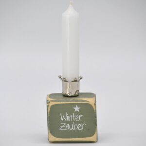 Kerzenhalter Winterzauber aus Holz mit Krone in lindgrün/weiß